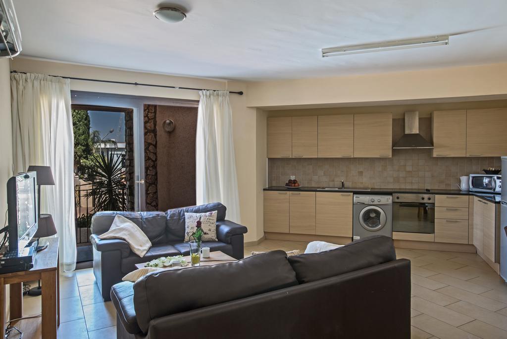 Napiana Apartments Ajía Nápa Eksteriør bilde